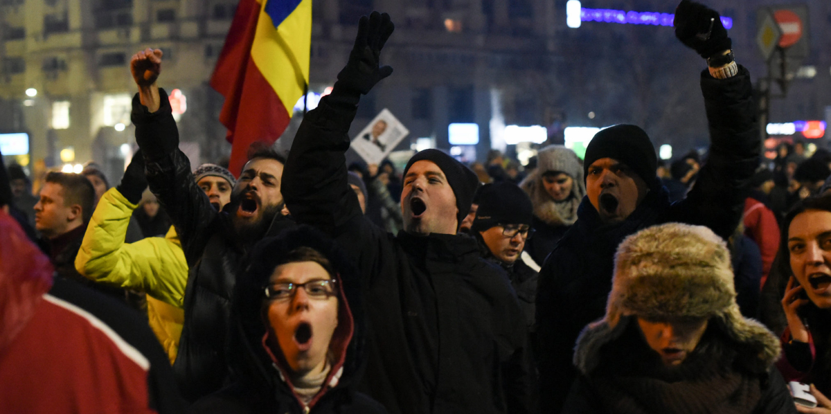 Commission quietly shelves anti-corruption commitments while 100,000s protest corruption in Romania