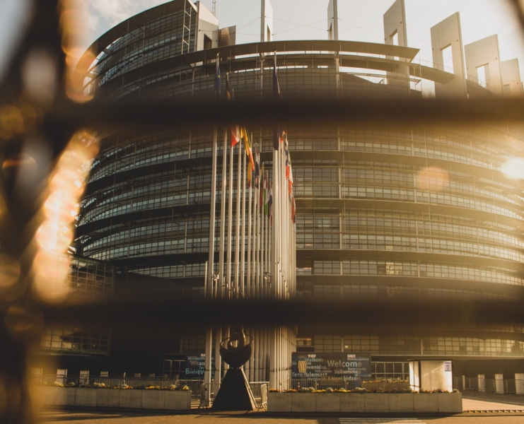 NGOs condemn MEP’s side activities in complaint on conflict-of-interest risk